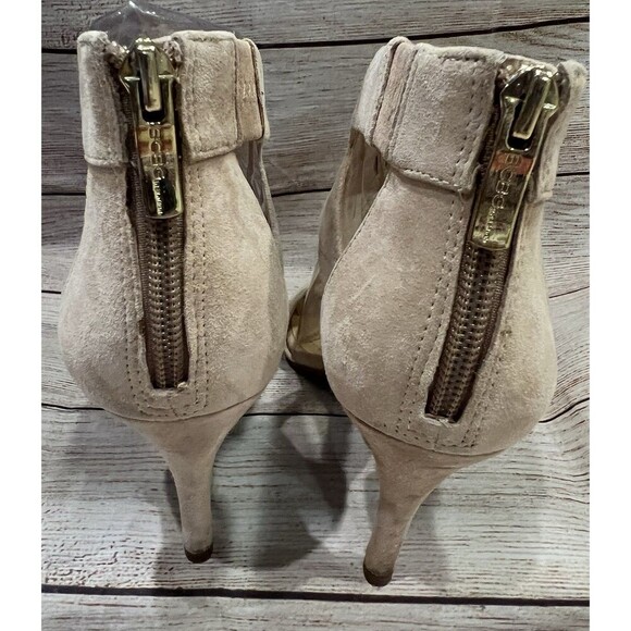 BCBGenerations Ivory Pumps, 5" Heel, 1" Platform, Zipper Back Size 8 - Picture 4 of 9